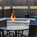 Holiday Inn Express & Suites Chatsworth By Ihg