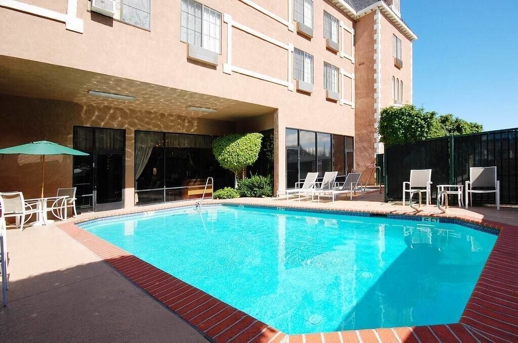 Hotel Express & Chatsworth By Ihg Los Angeles